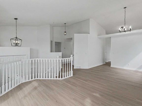 5th image of 48 Arbour Wood Pl NW