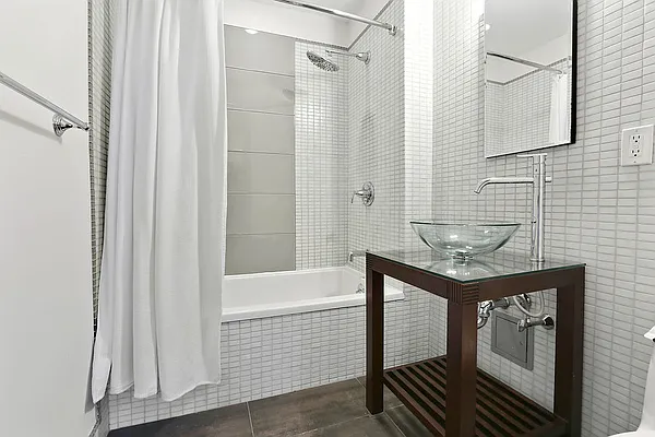 Sold by Corcoran | media 14