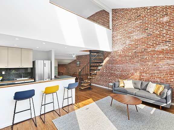 2nd image of 342 W 85th St APT 6C