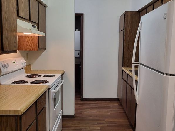 102 & 103 N Cedar St