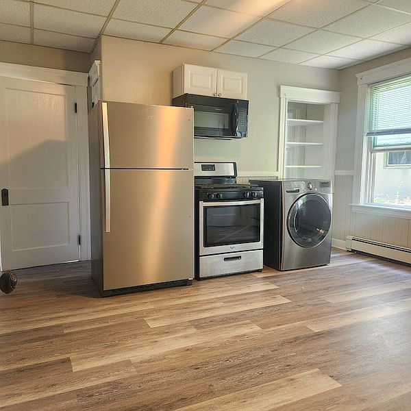 1st image of 5 Cohasset St #1