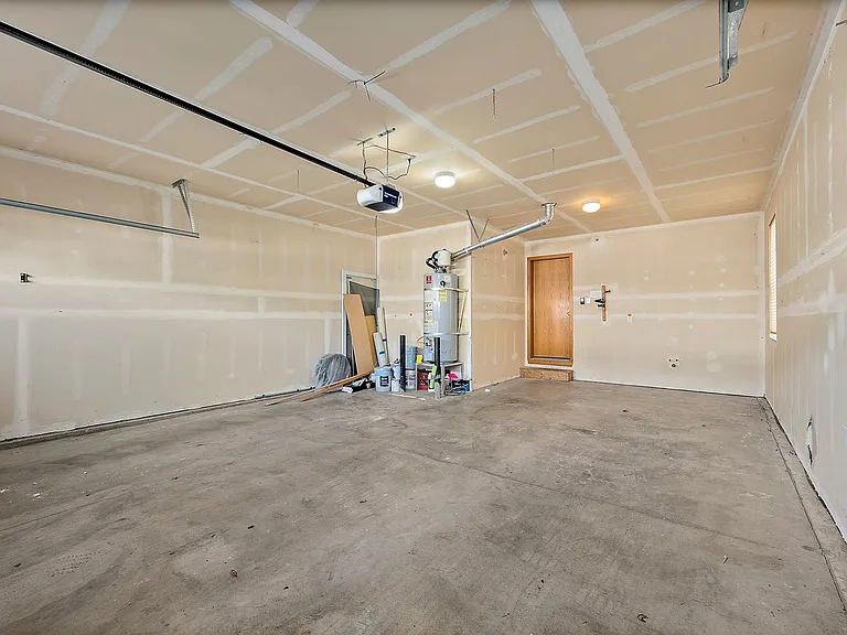 3130 Hoffman Hill Blvd — Photo 38