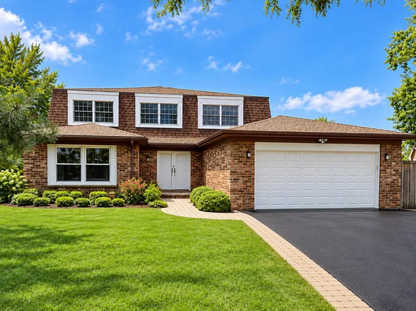11 Birchwood Ave, Deerfield, IL 60015