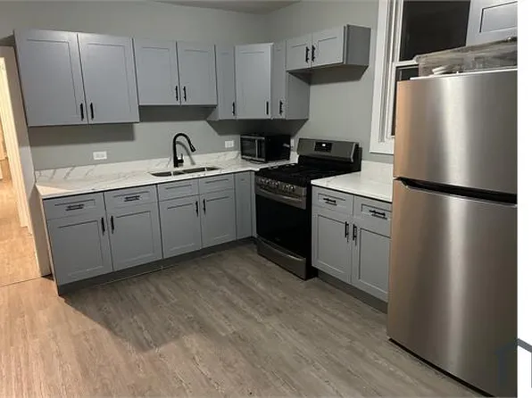 9640 S Avenue L #2, Chicago, IL 60617