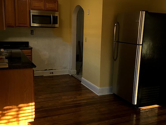 4th image of 213 N Glen Ave #House