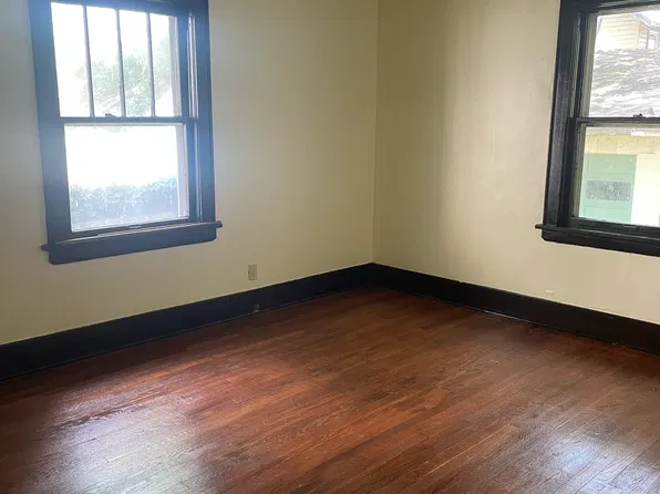 853 N Howard St #1, Akron, OH 44310