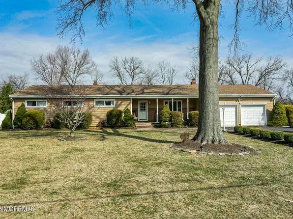 27 Carlton Drive, Tinton Falls, NJ 07724