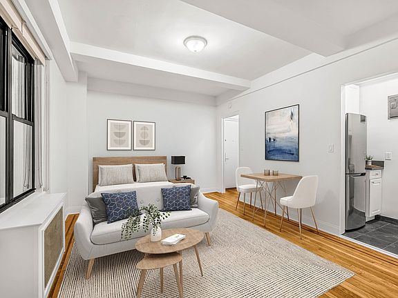 4th image of 208 W 23rd St APT 307