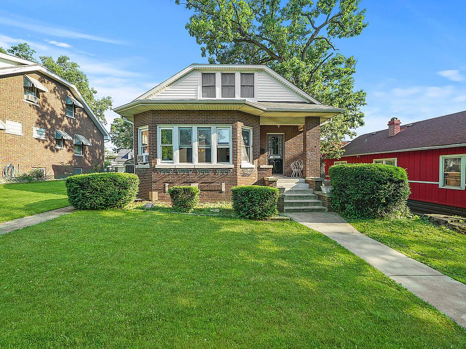 1st image of 2657 York St