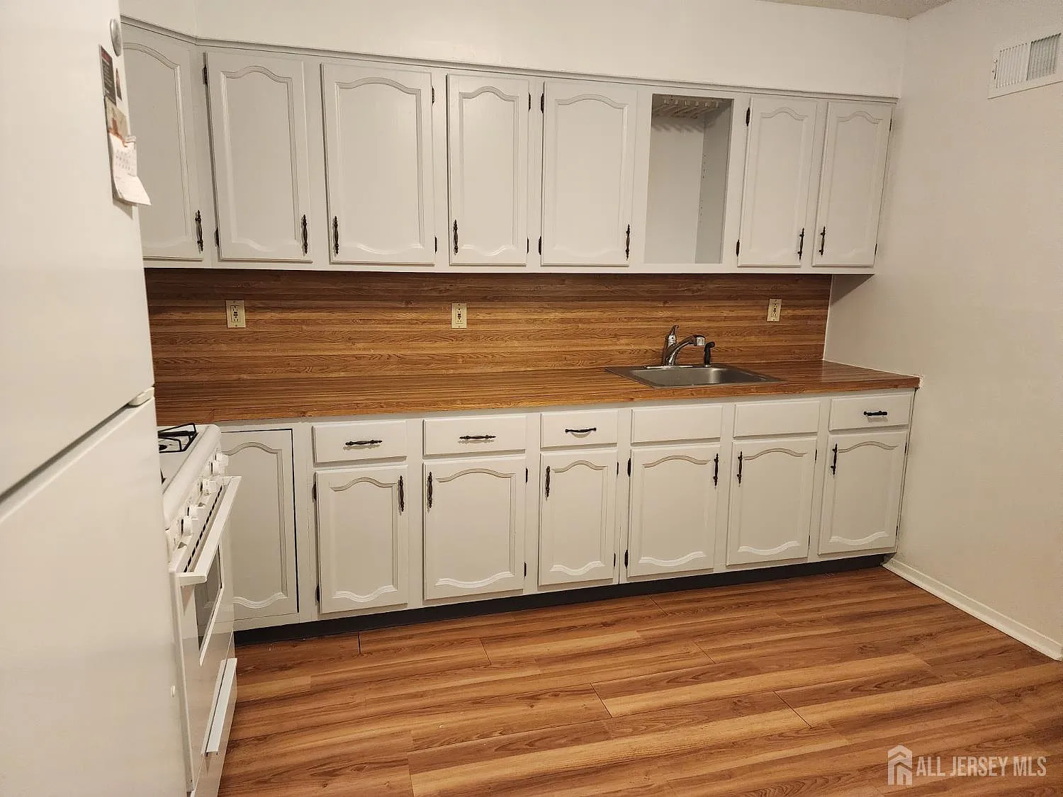 1 bed, 1.0 bath, $1,900 — Photo 4