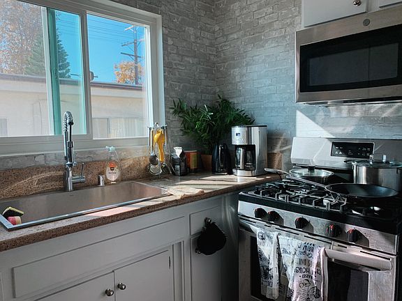 4th image of 807 N Edinburgh Ave #6