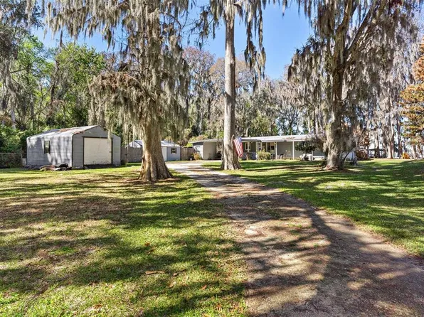 28315 Private Rd, Okahumpka, FL 34762