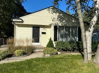 1210 S Campbell Rd, Royal Oak, MI 48067