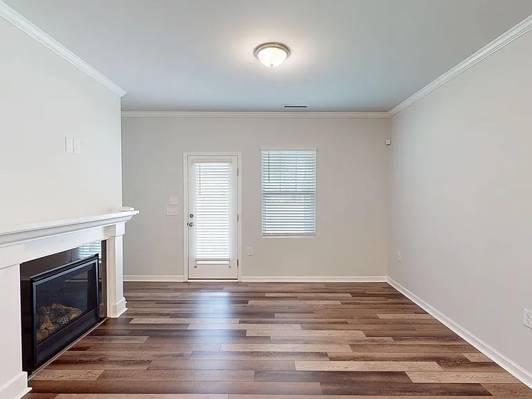 1631 Chestnut Tree Dr — Photo 3