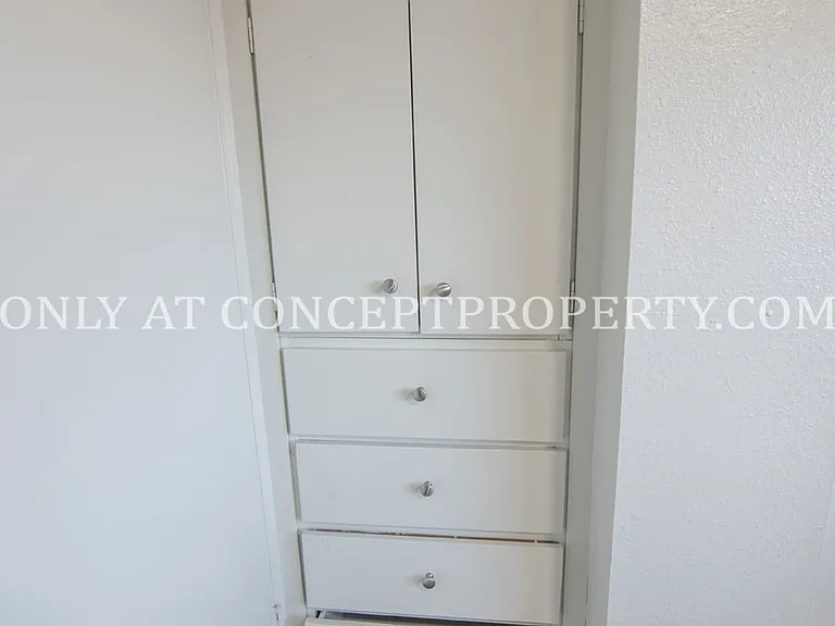 6660 S 1300 W — Photo 24