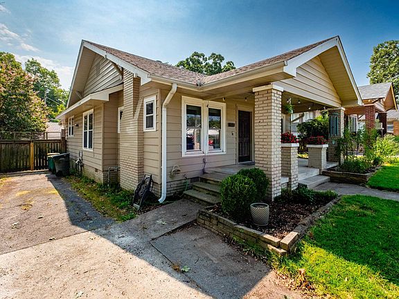 3rd image of 323 Rosetta St