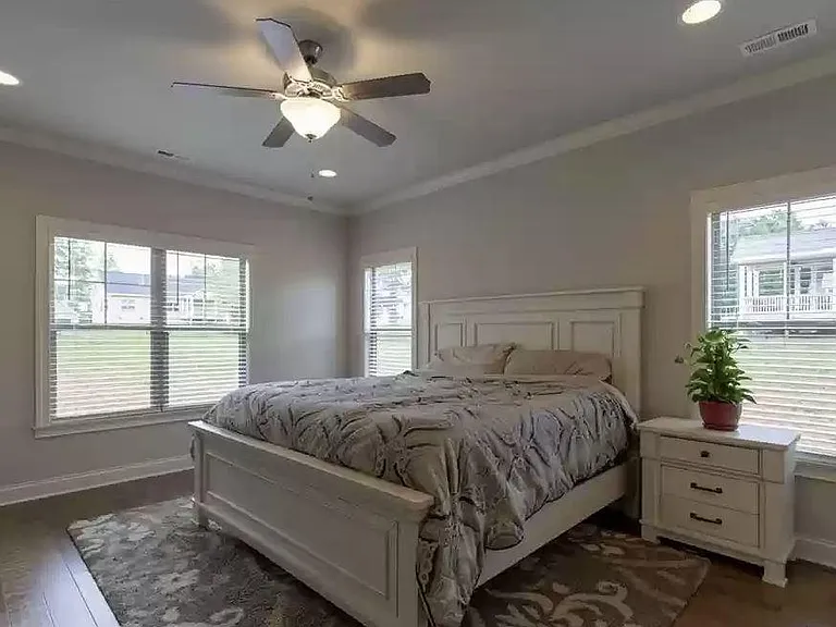 166 Staffordshire Dr — Photo 14