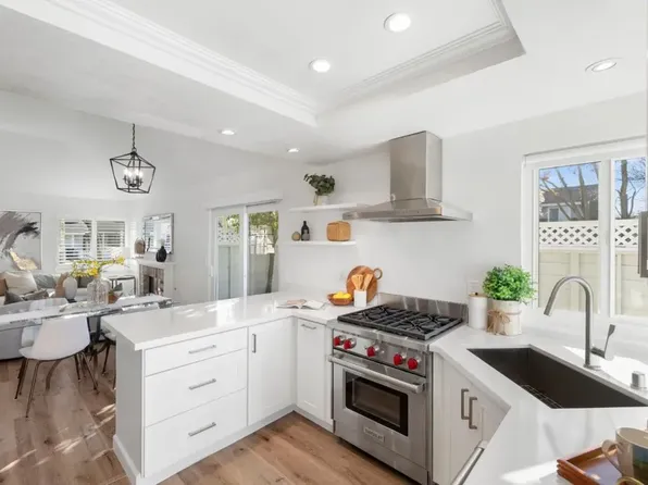757 Newport Cir, Redwood City, CA 94065