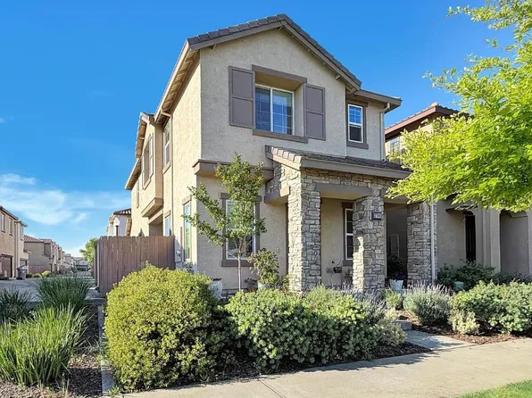 3700 Hovnanian Dr, Sacramento, CA 95834