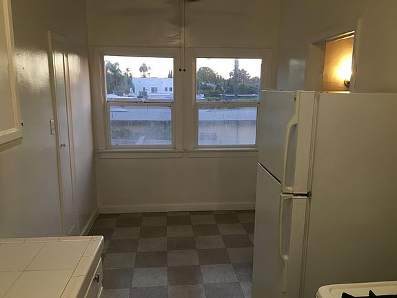 4th image of 859 N June St APT 202