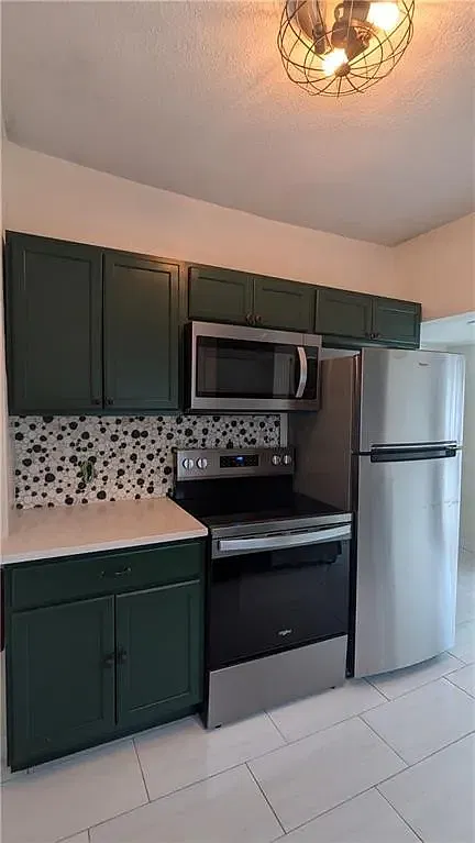 2 bed, 1100 sqft, $1,200 — Photo 1