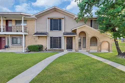13517 Castilian Dr #1 Photo 1