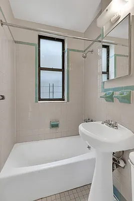 Sold by Cooper & Cooper Real Estate | media 8