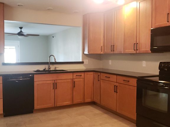 4th image of 746 W FORDHAM Drive
