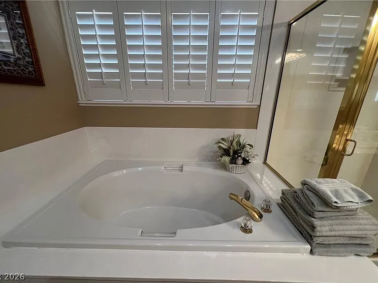 7611 Cougar Creek Cir — Photo 39