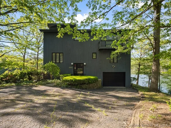 1307 Westview Drive, Borden, IN 47106