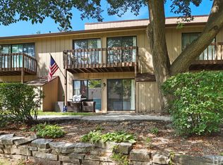 40 Bermuda Colony APT 2, Fox Lake, IL 60020