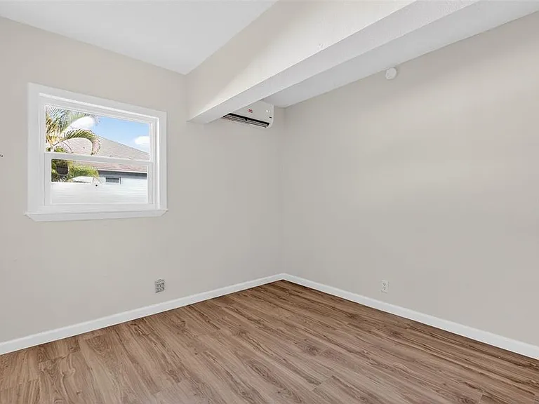 5136 68th St N #C — Photo 19
