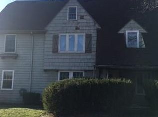 18528 Newell Rd, Beachwood, OH 44122