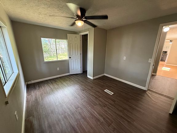 2nd image of 691 Caldwell St