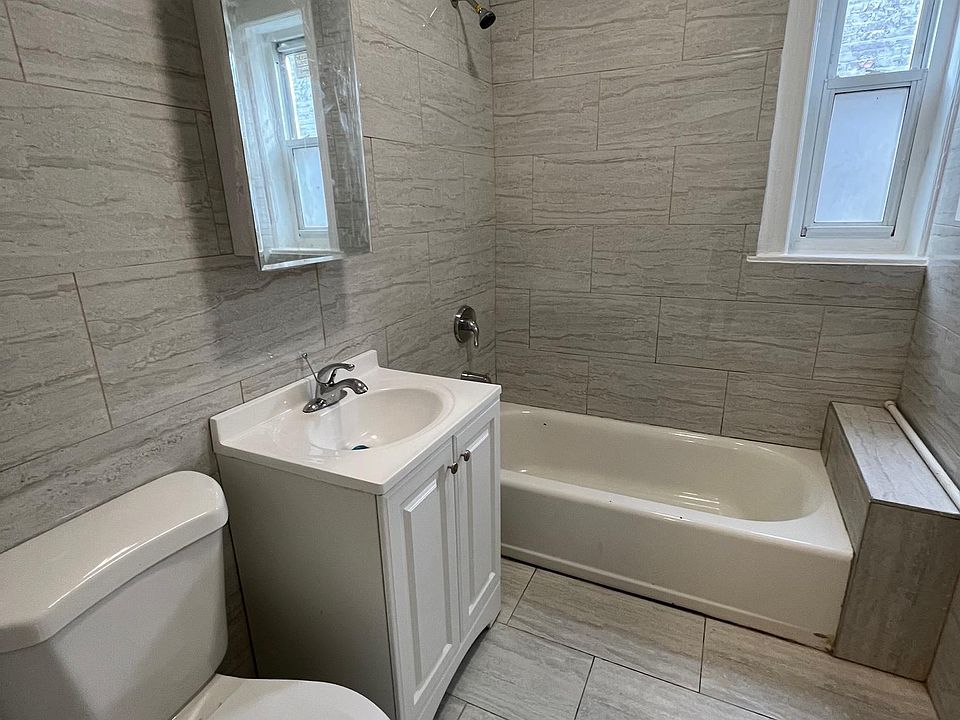 2nd image of 843 E 232nd St Floor 3