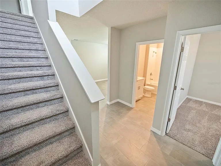 5268 Sanders Oak Trl — Photo 3