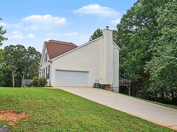 3rd image of 15 Pheasant Way