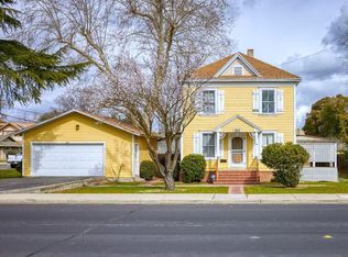 634 Walnut St, Oakdale, CA