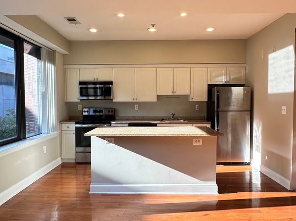 125 N 4th St APT 303