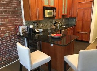 26 Hancock St, Boston, MA 02114