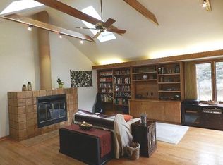 912 N 76th St, Wauwatosa, WI 53213