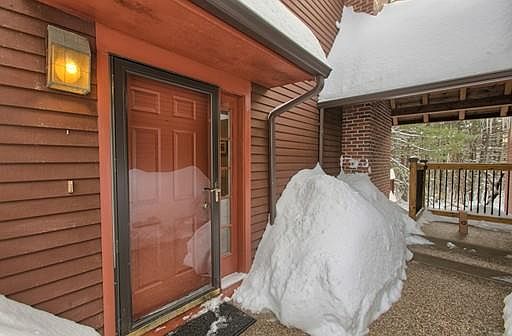 2nd image of 6 Woodridge Ln
