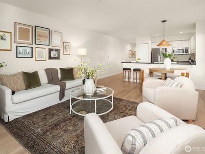 1504 Aurora Avenue N #201, Seattle, WA, 98109