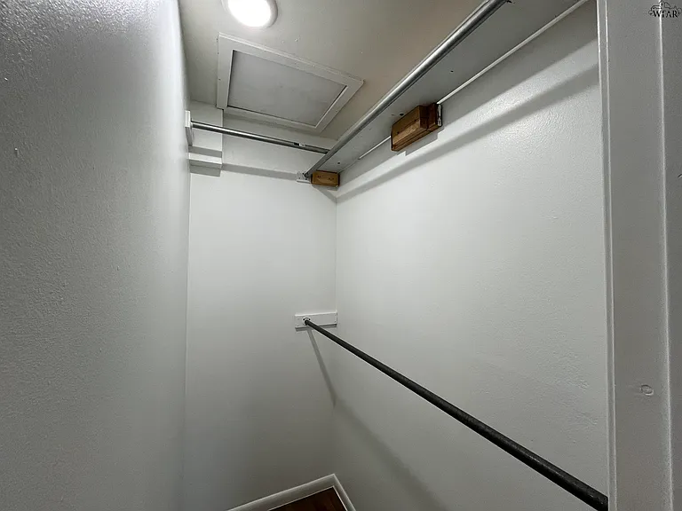 1824 Woodrow Ave — Photo 20