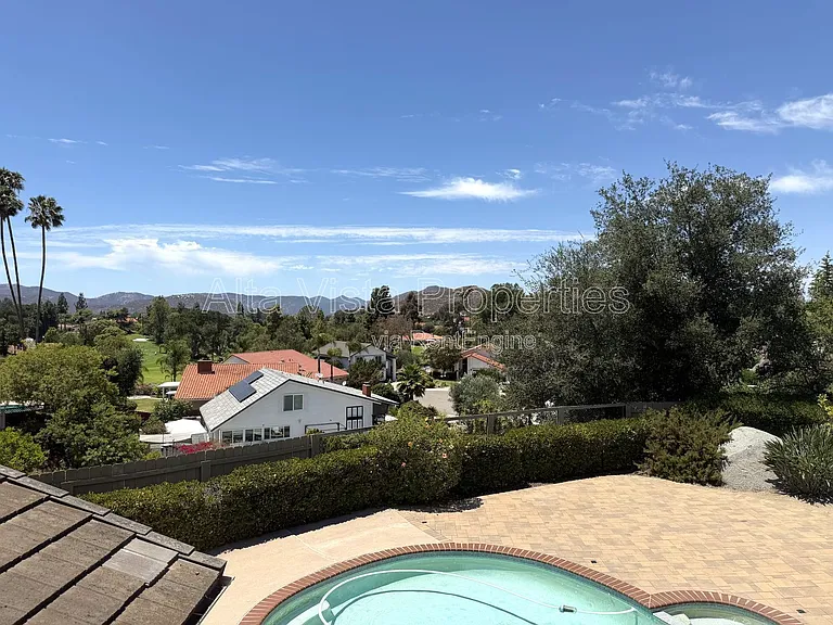 12480 Escala Ln — Photo 36