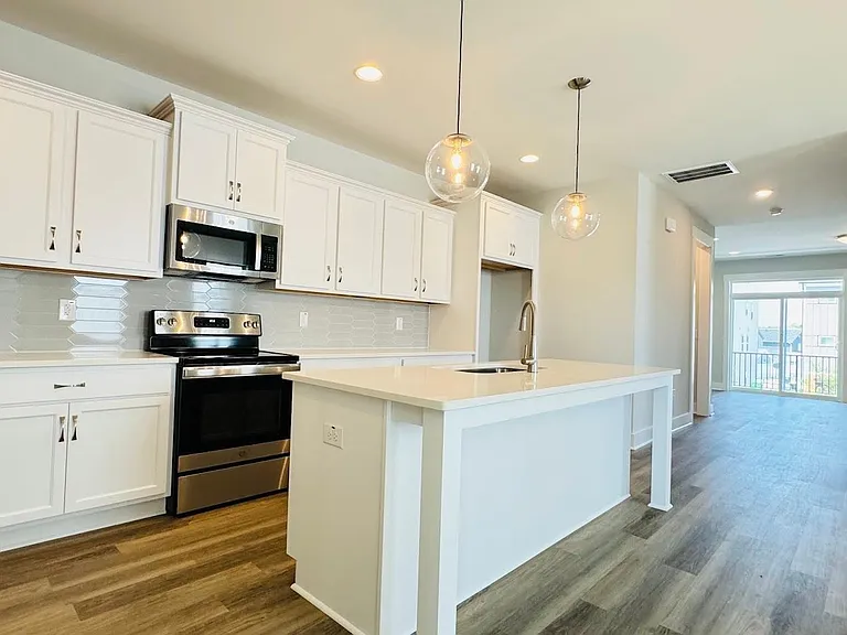 2116 Big Falls Dr — Photo 8