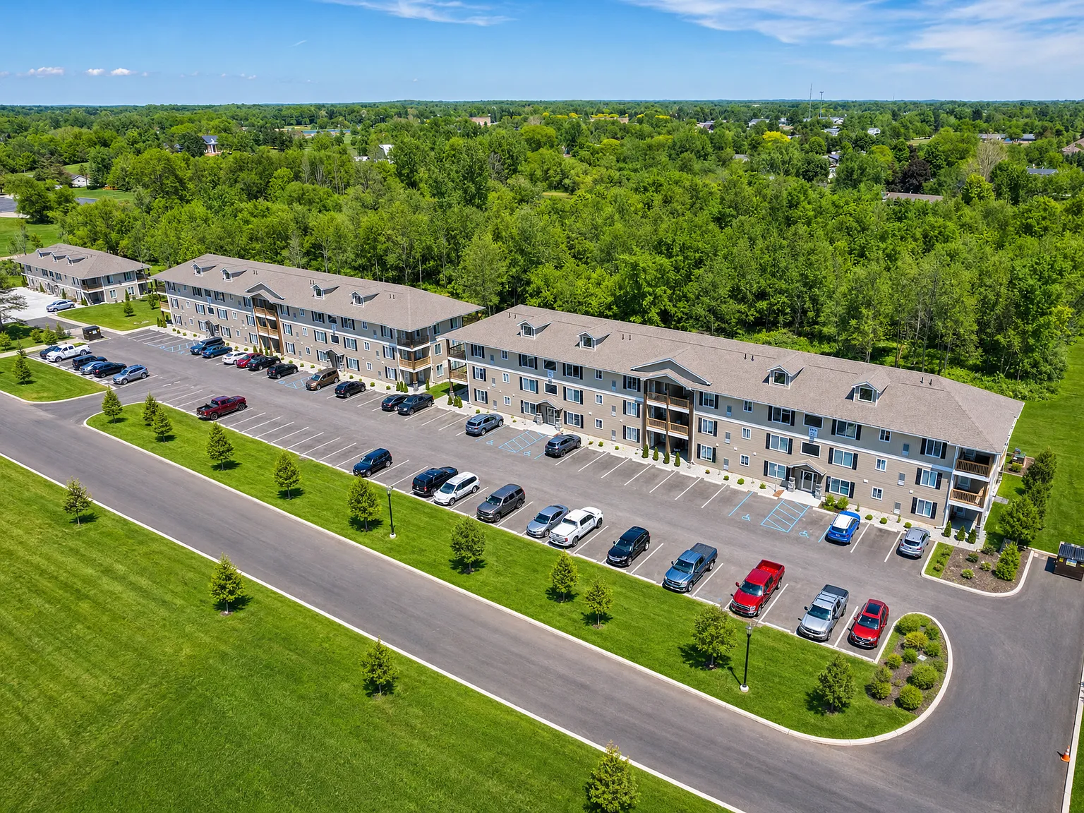 Bradford Trail Apartments — Photo 2