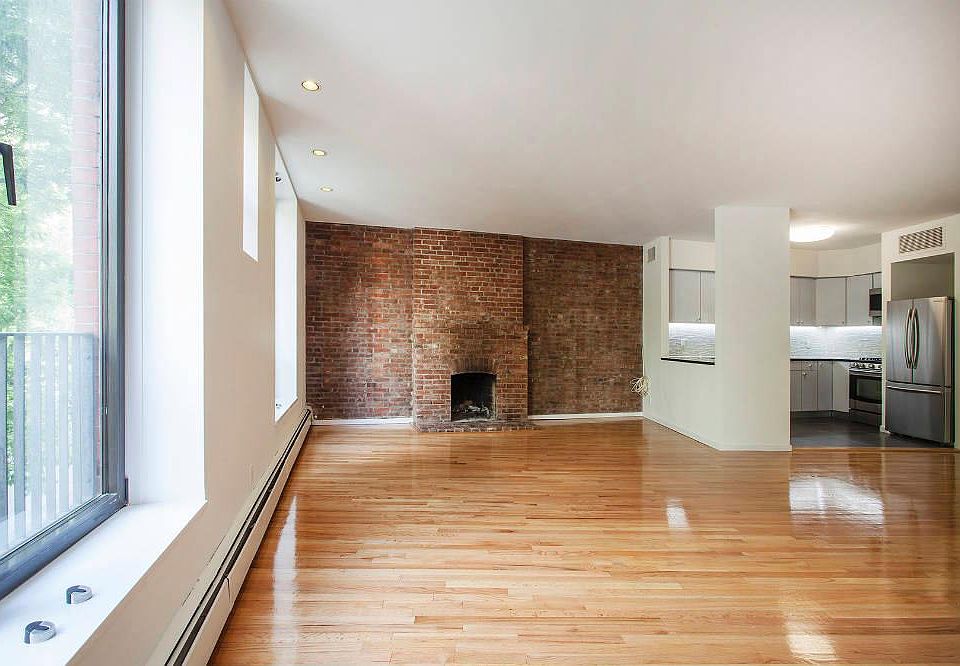 1st image of 532 Laguardia Pl APT 2