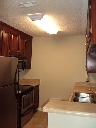 Wakefield Subdivision - Partially Furnished Unit! — Photo 4