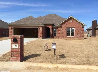 108 Chambery Dr, Maumelle, AR 72113